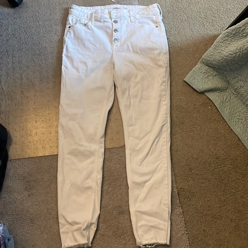 white jeans, fit pretty tight; but stretchy, no stains
